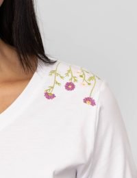 تیشرت زنانه یقه هفت گلریز - تصویر 2