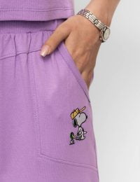 شلوارک گلدوزی اسنوپی گلف باز - تصویر 2