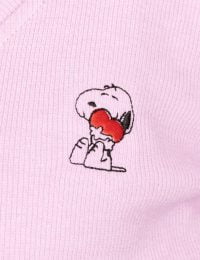 بلوز کراپ زنانه گلدوزی اسنوپی عاشق - تصویر 2