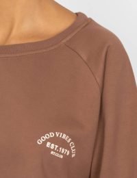 بلوز زنانه آستین رگلان شاداب - تصویر 2