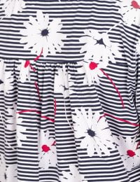 تیشرت زنانه طرح دار گلسان - تصویر 2