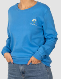 بلوز زنانه یقه گرد گلدوزی سه گل بابونه