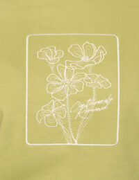 بلوز زنانه چاکدار گلدوزی قاب گل - تصویر 2