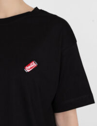 تیشرت زنانه گلدوزی سودا - تصویر 3