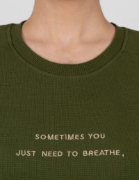 بلوز زنانه بیسکویتی سودابه - تصویر 3