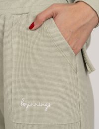 شلوار زنانه گلدوزی ترنج - تصویر 3