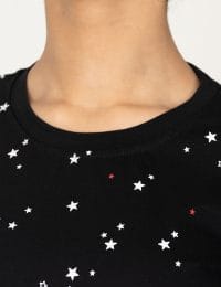 بلوز زنانه چاپدار ستاره و گوزن - تصویر 2