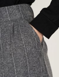 شلوار زنانه راه راه مینا - تصویر 3